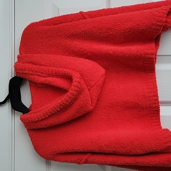 Arizona Jean Co Women's Cropped Hoodie - Picture 7 of 11